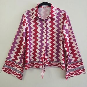 Zigzag Patterned Button Down Shirt  With Tie Accent